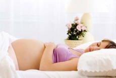 Bà bầu nên nằm đệm gì?