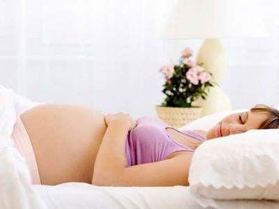 Bà bầu nên nằm đệm gì?